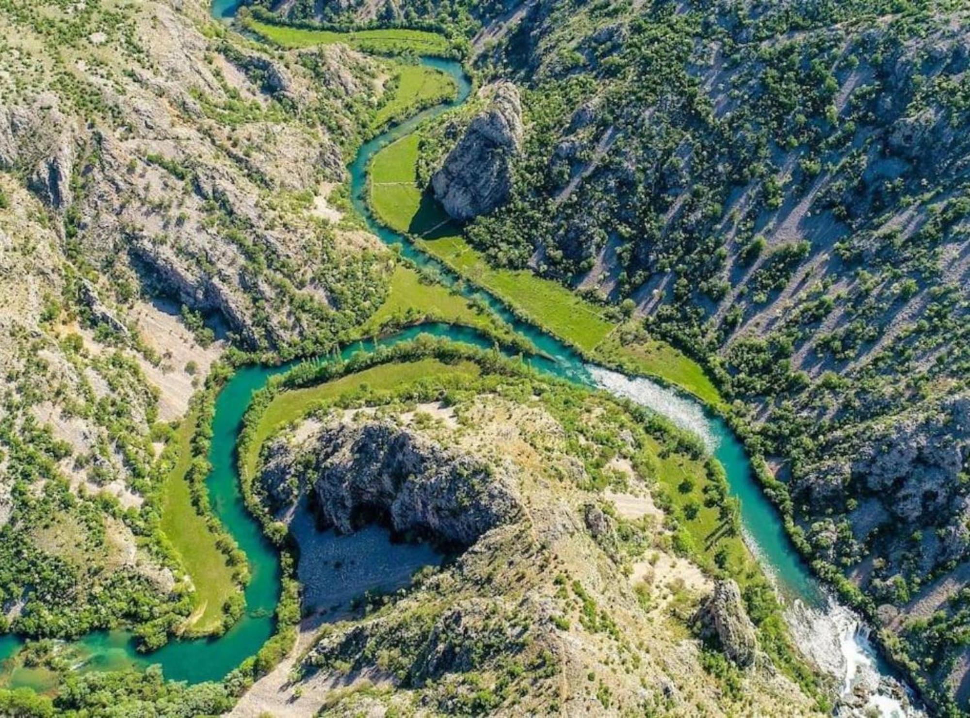 Zrmanja Canyon Apartment โอเบรอควาซ ภายนอก รูปภาพ
